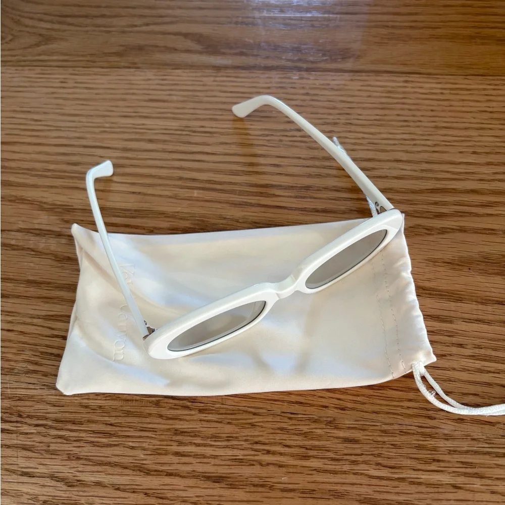 Velvet canyon glasses